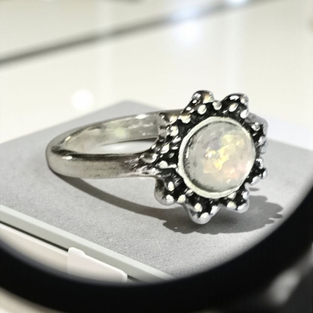 FIRE OPAL SUNFLOWER PRONGSET ANTIQUE LOOK QUALITY TITANIUM , NEW SIZE 6 RING